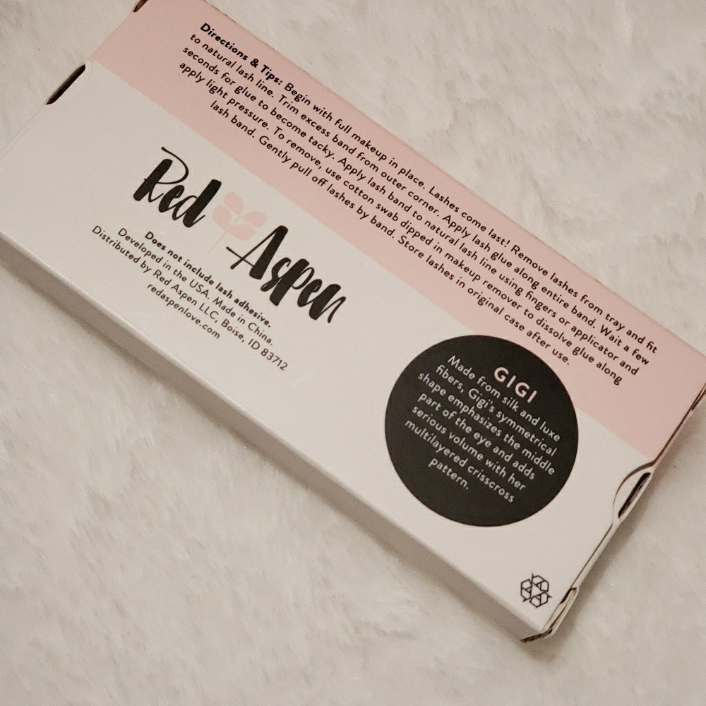 Red Aspen Lashes - Picture 2 of 2